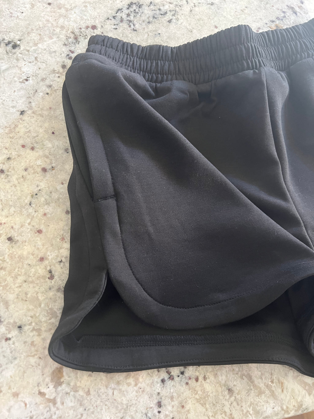 Athletic Shorts w/ Pockets - Black
