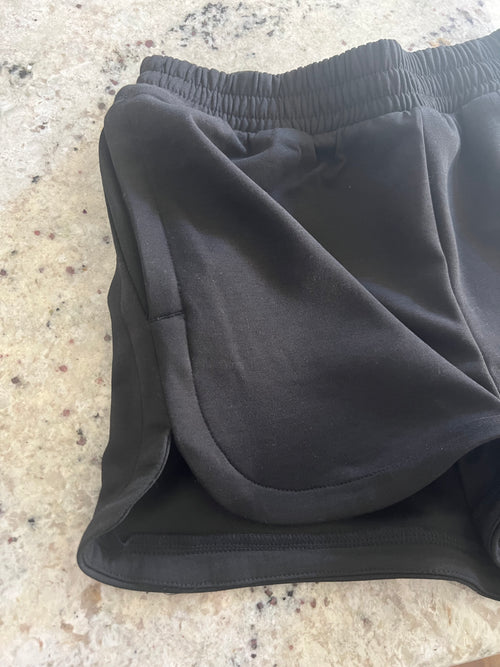 Athletic Shorts w/ Pockets - Black