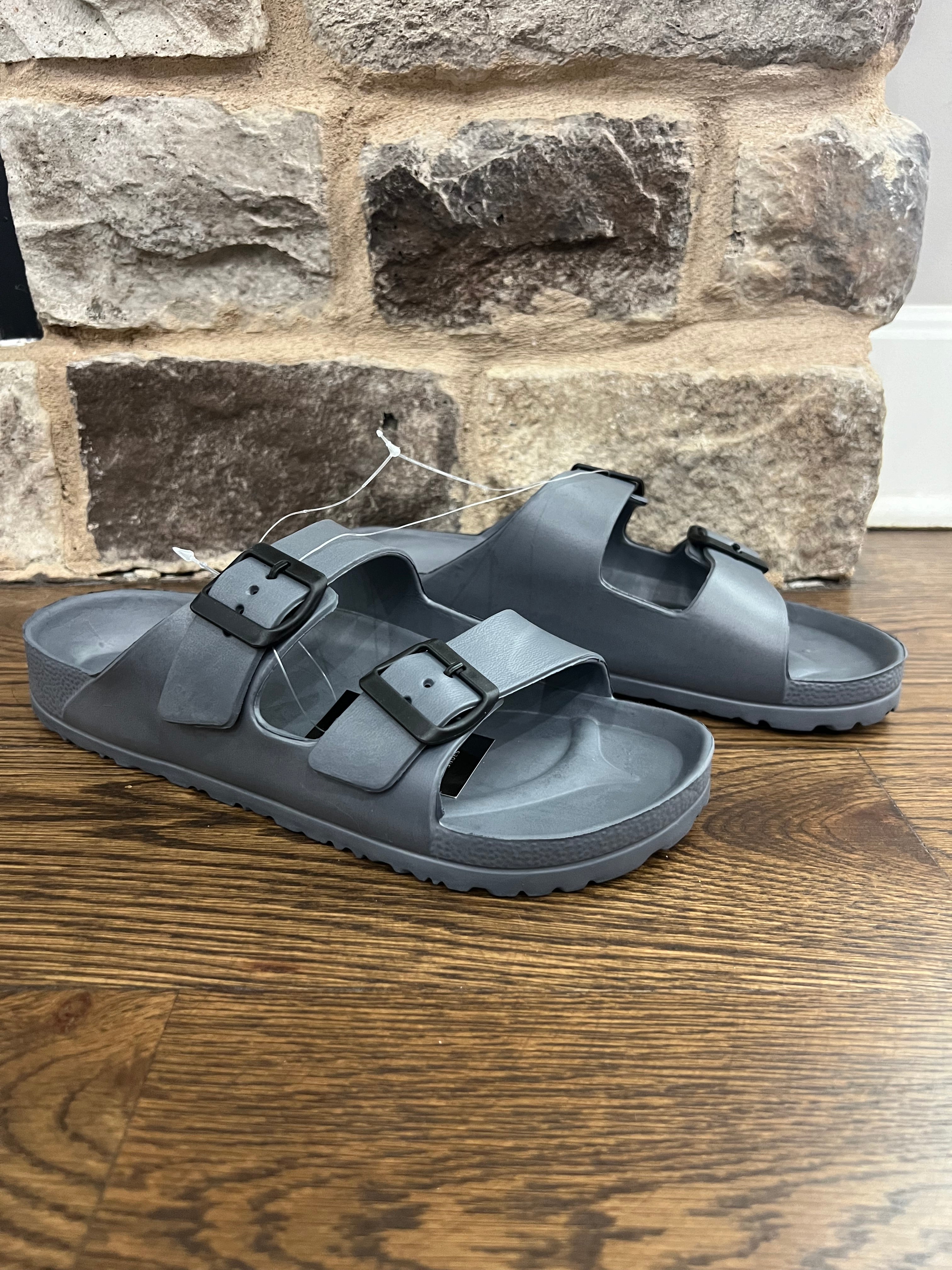 Unisex Slide Sandals - Gray